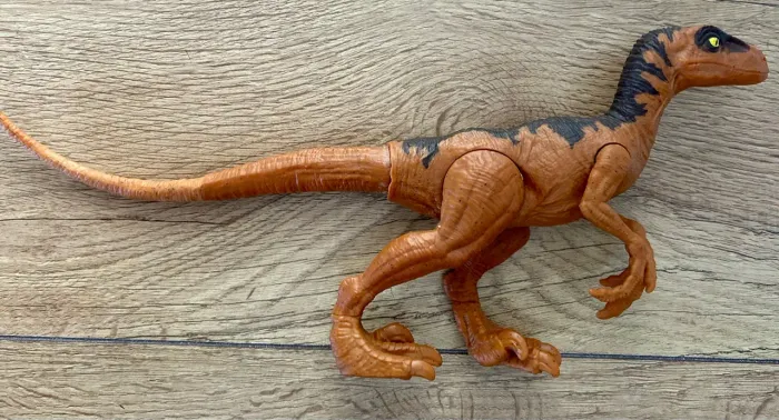 Dinossauro Velociraptor Jurassic World