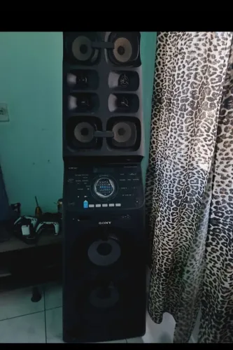 Vendo caixa de som seminovo 
