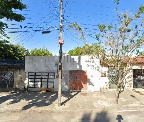 EXCELENTE OPORTUNIDADE! Terreno c/ 524,80m², situação jurídica OK!, murado, sul, próx. à A