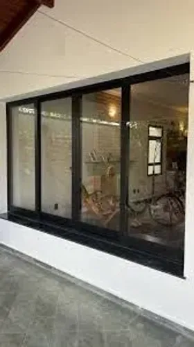 Esquadrias de alumínio em geral 