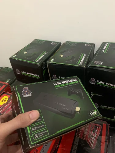 Adaptador Game Stick 4k Para Tv, Hdmi Preto 2 Controle 20  mil jogos