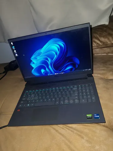 Dell G15 5511 - i7 11800H RTX 3060