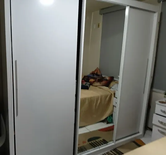 Guarda roupa casal com 2,50m largura. Usado mas muito bem conservado
