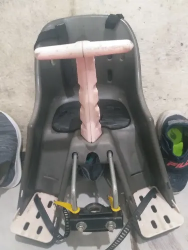 Cadeirinha de criança para bicicleta