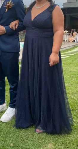 Vestido de festa azul escuro brilhante