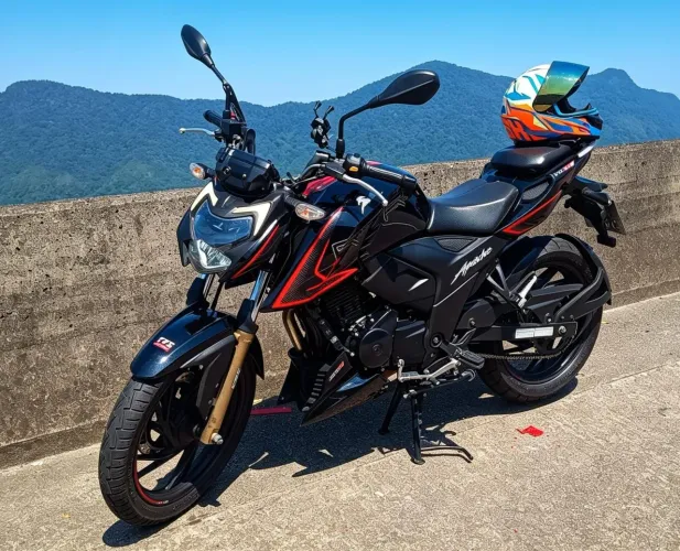 Apache 200 RTR