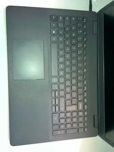 Notebook Dell Inspiron 3501 com processador 11th Gen Intel(R) Core(TM) i5-1135G7 @ 2.40GHz