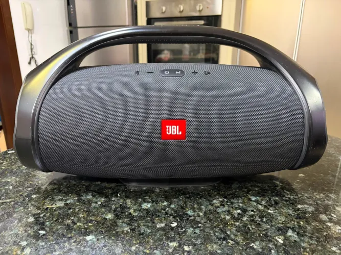 JBL Boombox Impecável