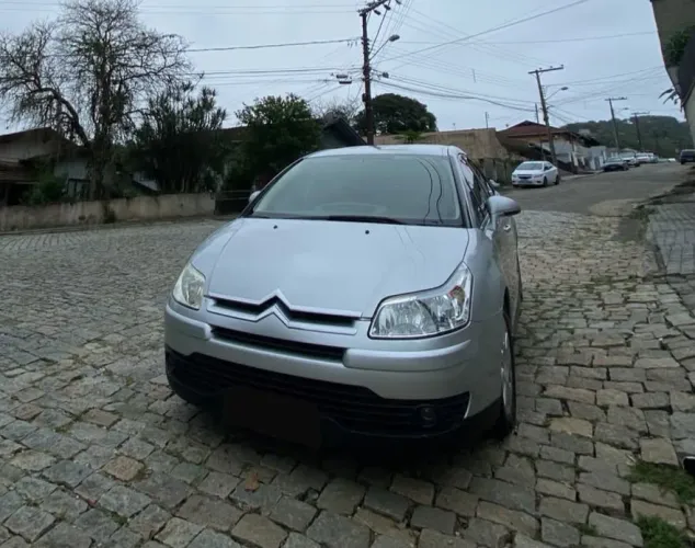 Citroen C4 Pallas GLX 2.0/ 2.0 Flex Aut. 2010