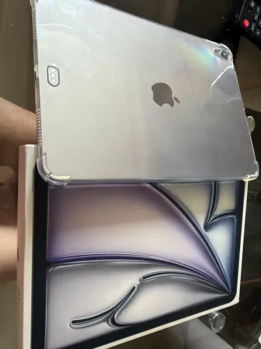 iPad Air 11 128g chip m3