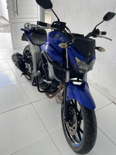 Fazer 250