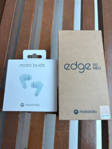 Vendo moto edge 50 neo + moto buds 