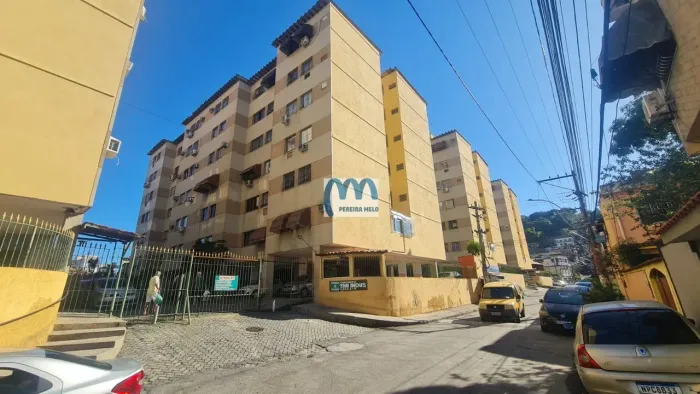 Apartamento andar baixo, próximo ao antigo Tulipão.