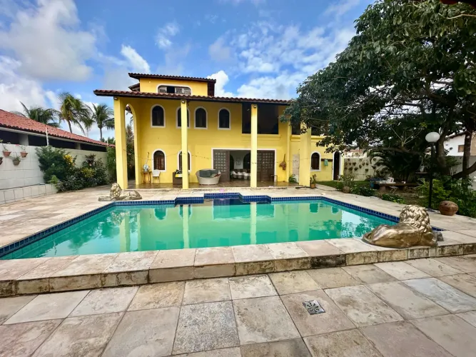 Casa de Praia com Piscina no Porto das Dunas,7 Quartos+Garagem para 6 Carros,300m da Praia
