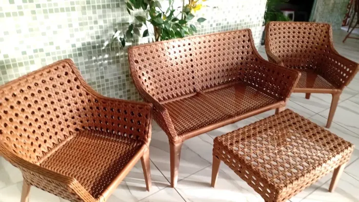 Conjunto de Varanda - Sofá, 2 Poltronas e Mesa de Centro