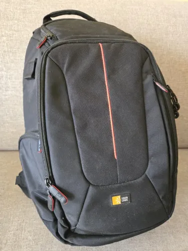 Mochila Fotográfica Case Logic DCB-308 SLR Sling - Nunca Usada