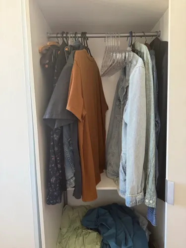 DOAÇÃO Guarda-roupa Branco 1,25L