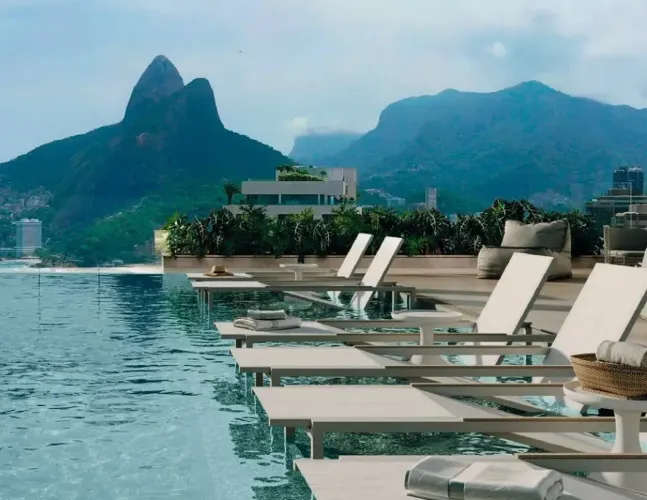 STUDIO À VENDA EM IPANEMA - RIO DE JANEIRO - POUCOS PASSOS DA PRAIA