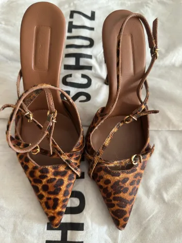 Scarpin Arezzo TAM 36