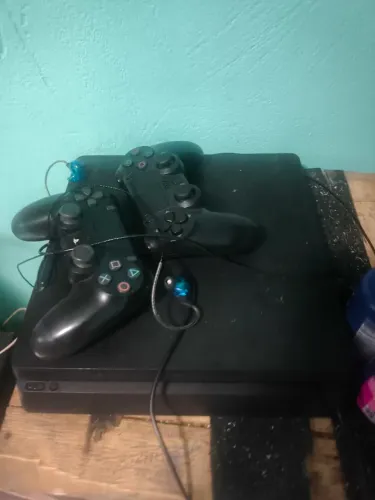 Ps4 semi novo