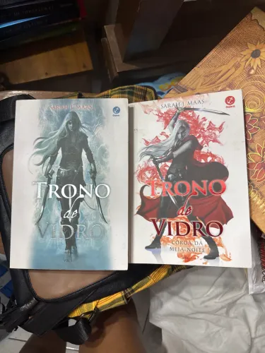 TRONO DE VIDRO VOL 1 e 2 POR APENAS 50,00