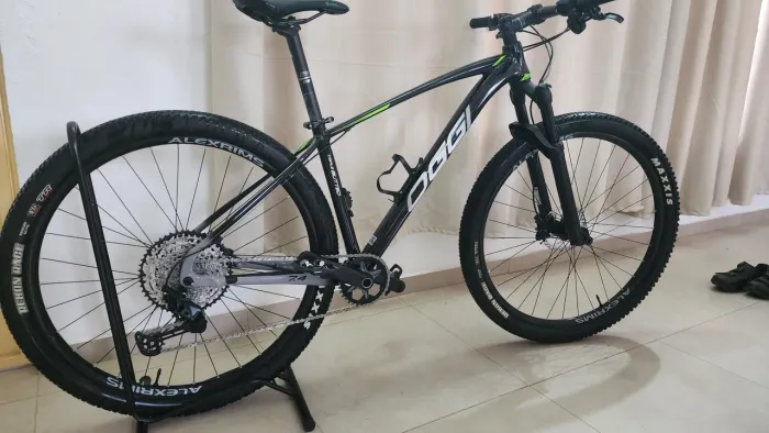 Bike OGGI 7.4 2024 Tam M/17 pra vender essa semana