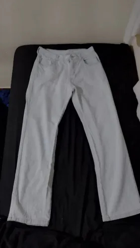 Calça jeans lavagem clara tamanho 40