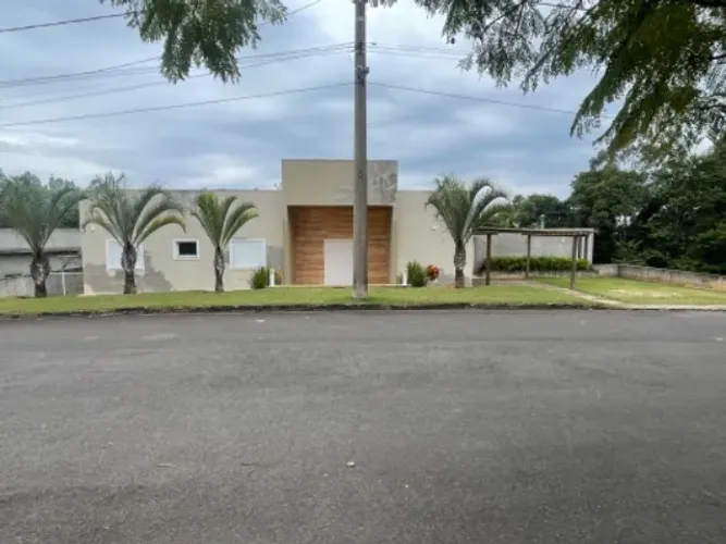 Casa em condomínio fechado