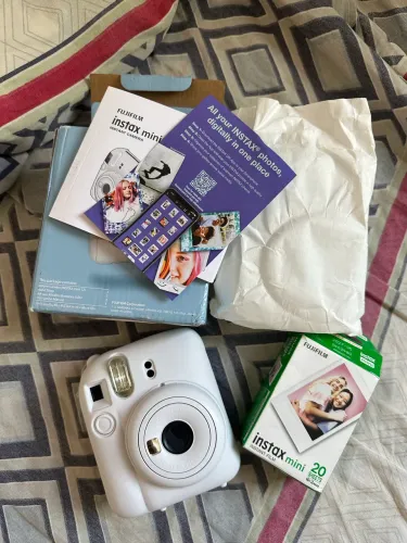 CAMERA INSTAX MINI 12 BRANCO MARFIM