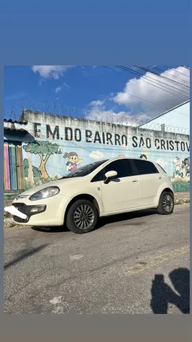 Fiat Punto Attractive Italia 1.4 F.flex 8V 5P 2013