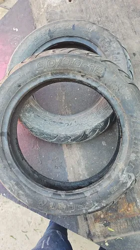 Pneu honda elite