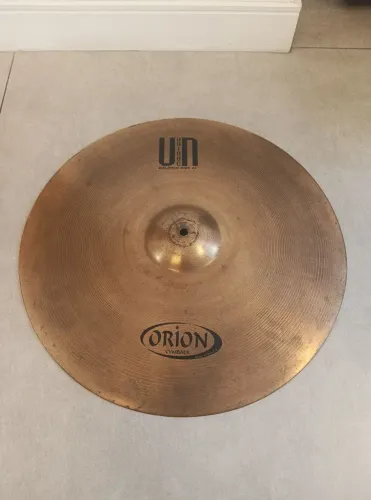## Prato de bateria Orion Unique Balance Ride 21, bronze B10, ótimas condições, raridade!!