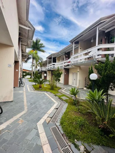 Casa condomínio 2 dorm $275 Capricórnio Caragua