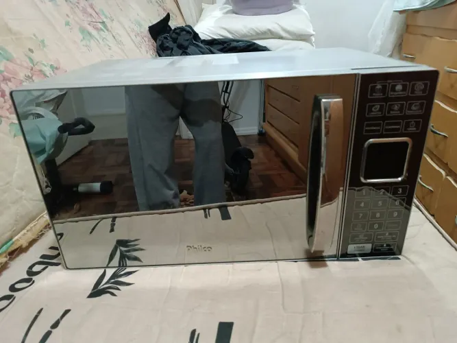 Microondas 25L funcionando Philco