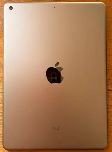 iPad 6ª Gen 128GB - IMPECÁVEL