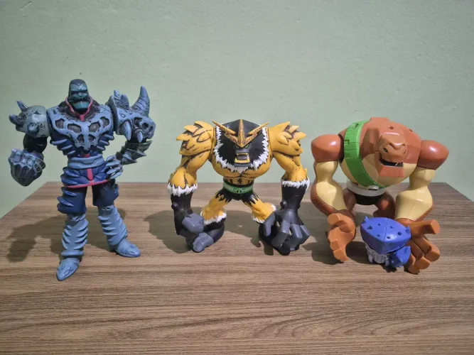 Brinquedos Ben 10