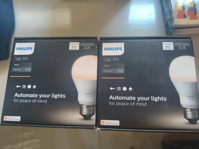 Combo 2 Kits Iniciais Philips Hue White 110v - Completos Com Hub Bridge e 4 Lâmpadas