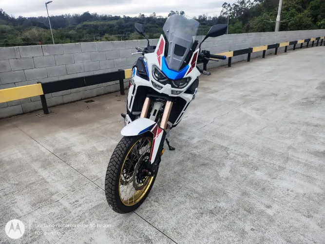 Vende-se África twin 