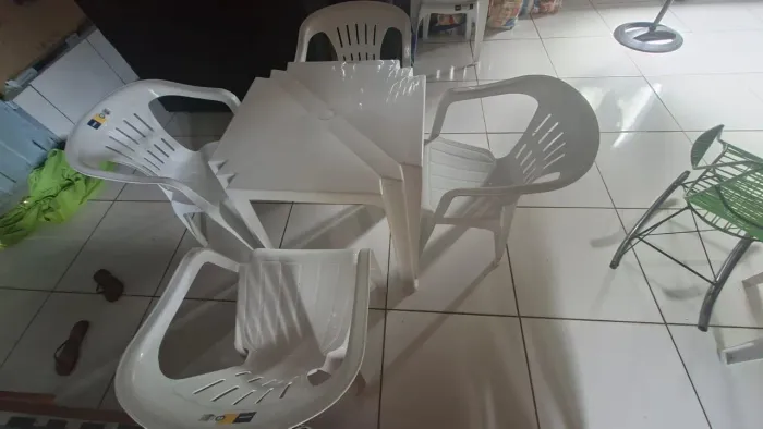 Conjunto mesa e cadeiras tramontina