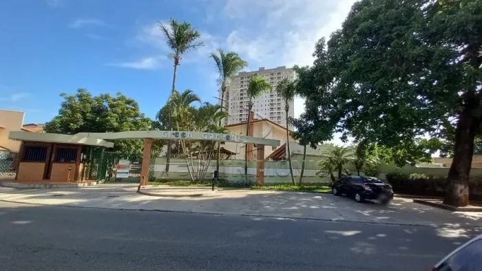 CASA EM CONDOMINIO 3 QUARTOS SENDO 3 SUITES JARDIM SÃO CARLOS