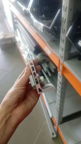 Suporte "L" importado