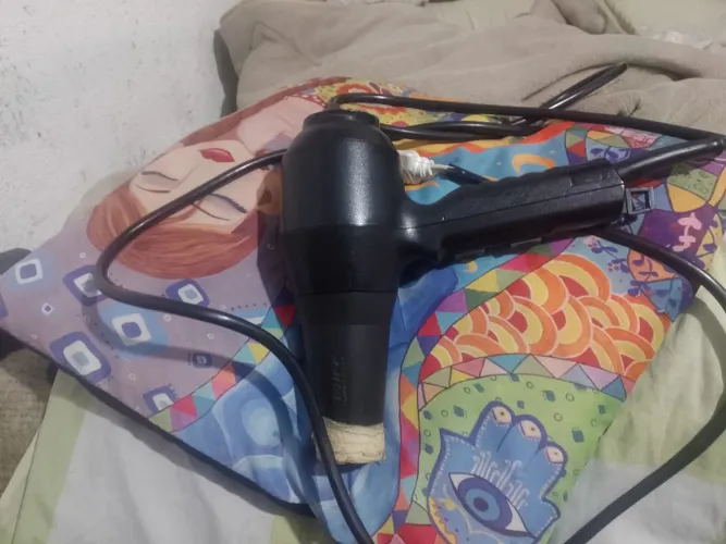 Secador cor preta