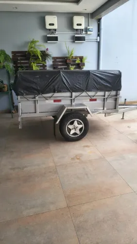 Carretinha licenciada com IPVA 2026 pago