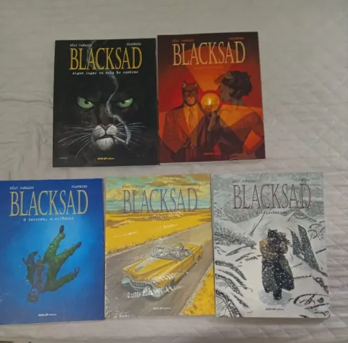 Coleção Black Sad - SESI