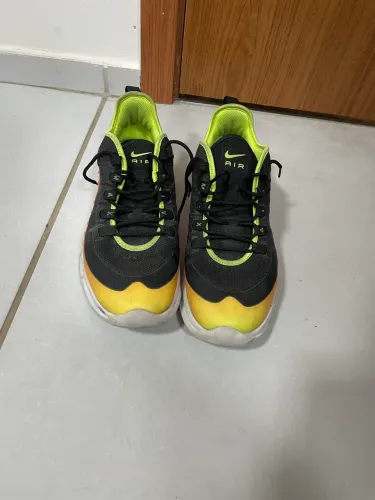 Tênis Nike Air max Axis