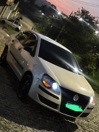 Volkswagen Polo Sedan 1.6 MI 101cv 8V 4P 2003