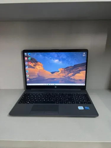 Notebook Hp - Core I3 13Th - 8Gb Ram DDR5- 240Gb de SSD