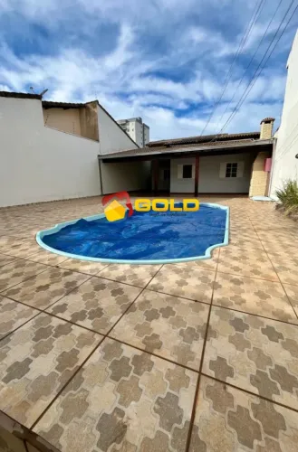 Casa para Locação em Uberlândia, Granada, 3 dormitórios, 1 suíte, 2 banheiros, 4 vagas