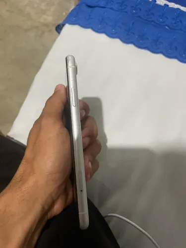iPhone XR pra retirar peças