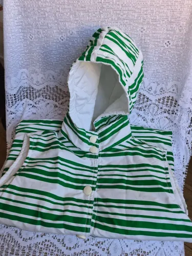 Colete moda jovem listrado com bolsos externos e internos